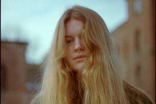 girl in red, 2022-05-10, Utrecht